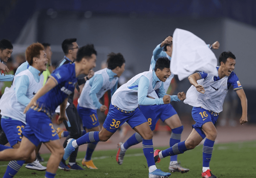 星空体育课程-苏宁主场击败泰达，取得关键胜利的简单介绍